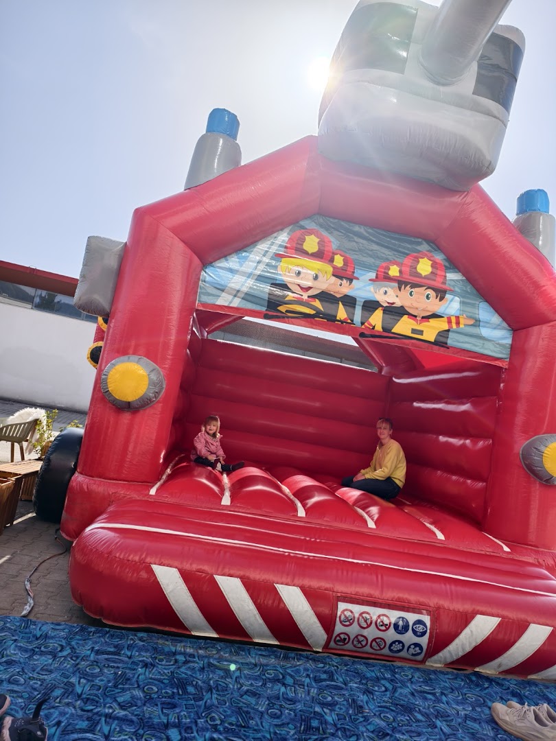 Geschützt: Luise Hüpfburg